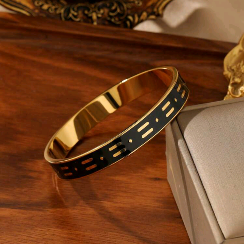 Enamel bangle - Black