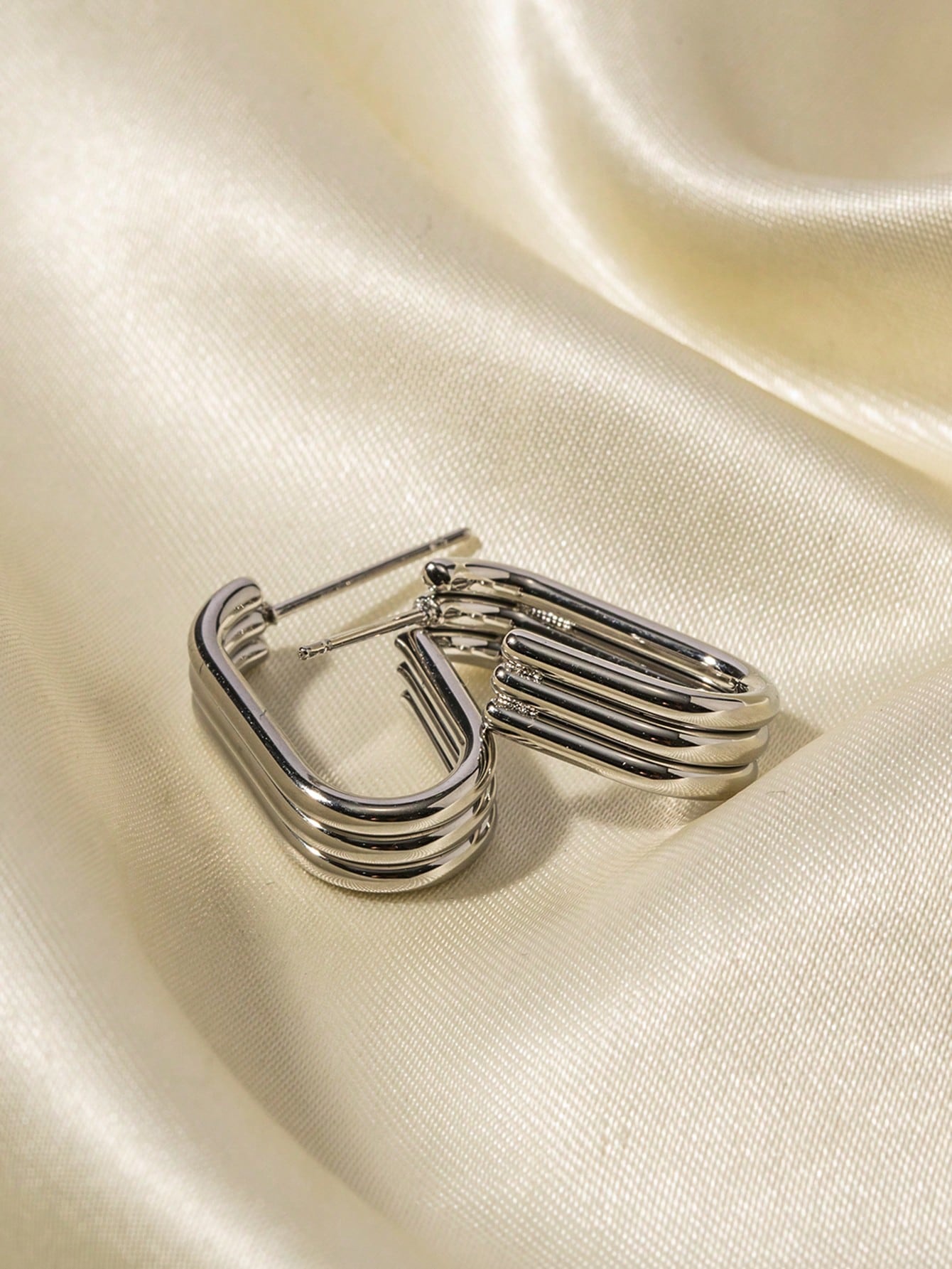 Oval hoops silver